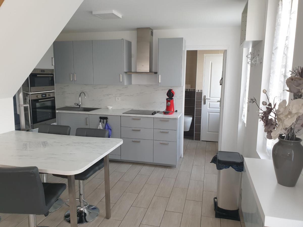 L'étape Normande Gite 70m2 terrasse terrain clos 500 m2 3 voitures Villa Grand-Couronne Esterno foto